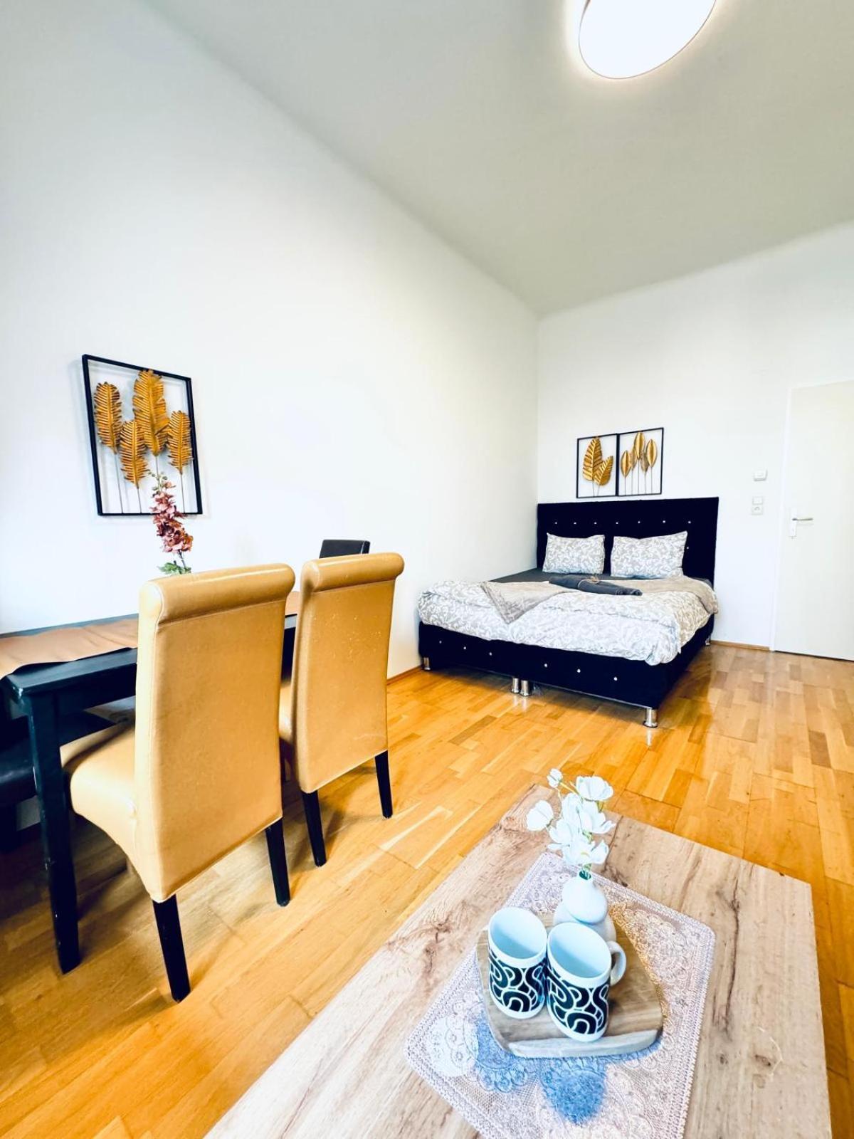 Comfy In A Shared Apartment, Only 17min Walk To Schoenbrunn * Wien